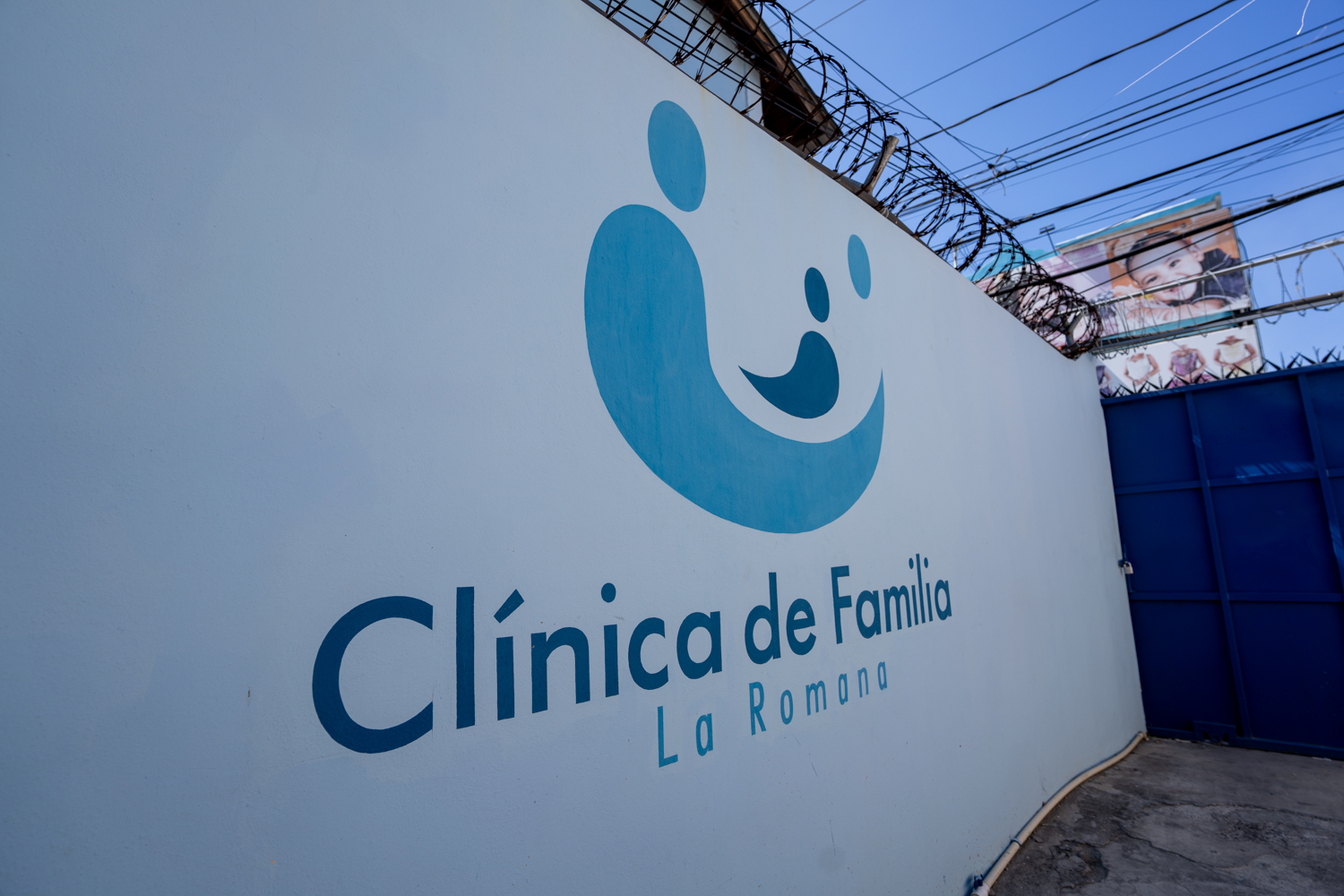 Dominican-Republic-Recipient-Institution-Clinica-de-Familia-Abacavir-Sulfate-Medicine-4.jpg